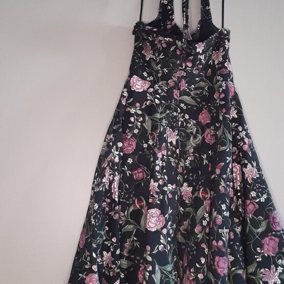 Floral Insect Swing Dress - Picture 2 of 4